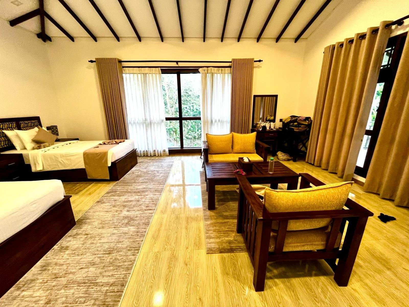 Sigiriya Cashew Palace Resort Daganapothaha Bagian luar foto
