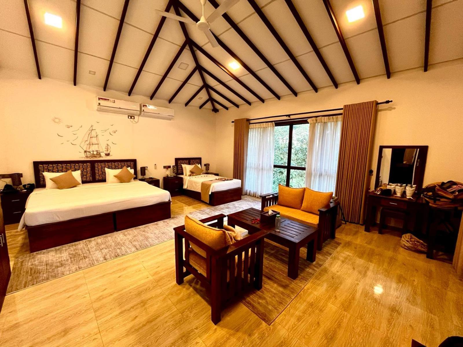 Sigiriya Cashew Palace Resort Daganapothaha Bagian luar foto