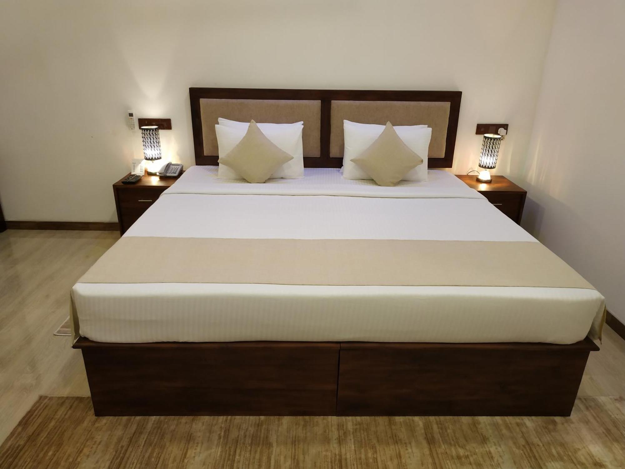 Sigiriya Cashew Palace Resort Daganapothaha Bagian luar foto
